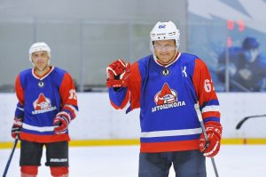 26.07.2026. Турнир "Памяти Э.А. Султанаева". 1 тур. "Автошкола 50+" VS "ВДВ-Атрон"