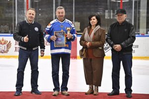 28.09.2026. Турнир по хоккею среди любительских команд &laquo;Кубок Памяти С.С. Козырева&raquo;. Церемония закрытия