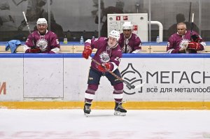 01.10.2026. &laquo;Кубок Памяти С.С. Козырева&raquo;. "Автомобилист" VS "Гиганты"