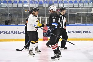 01.10.2026. &laquo;Кубок Памяти С.С. Козырева&raquo;. "Гиганты" VS ЛХК "Спасск"